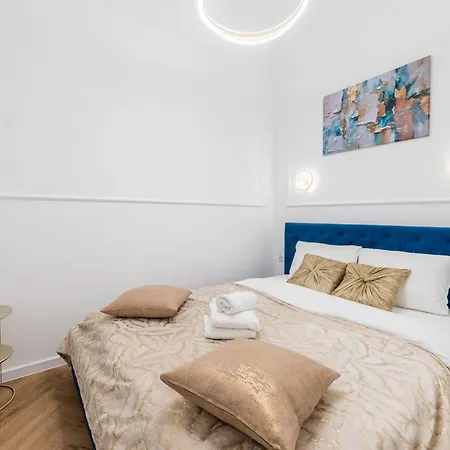 Nowowiejskiego Downtown Deluxe By Bookinghost Apartment Poznan
