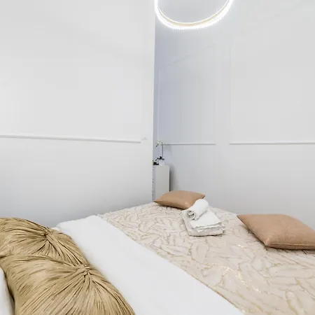 Apartment Nowowiejskiego Downtown Deluxe By Bookinghost Poznan