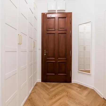 Nowowiejskiego Downtown Deluxe By Bookinghost Apartment *